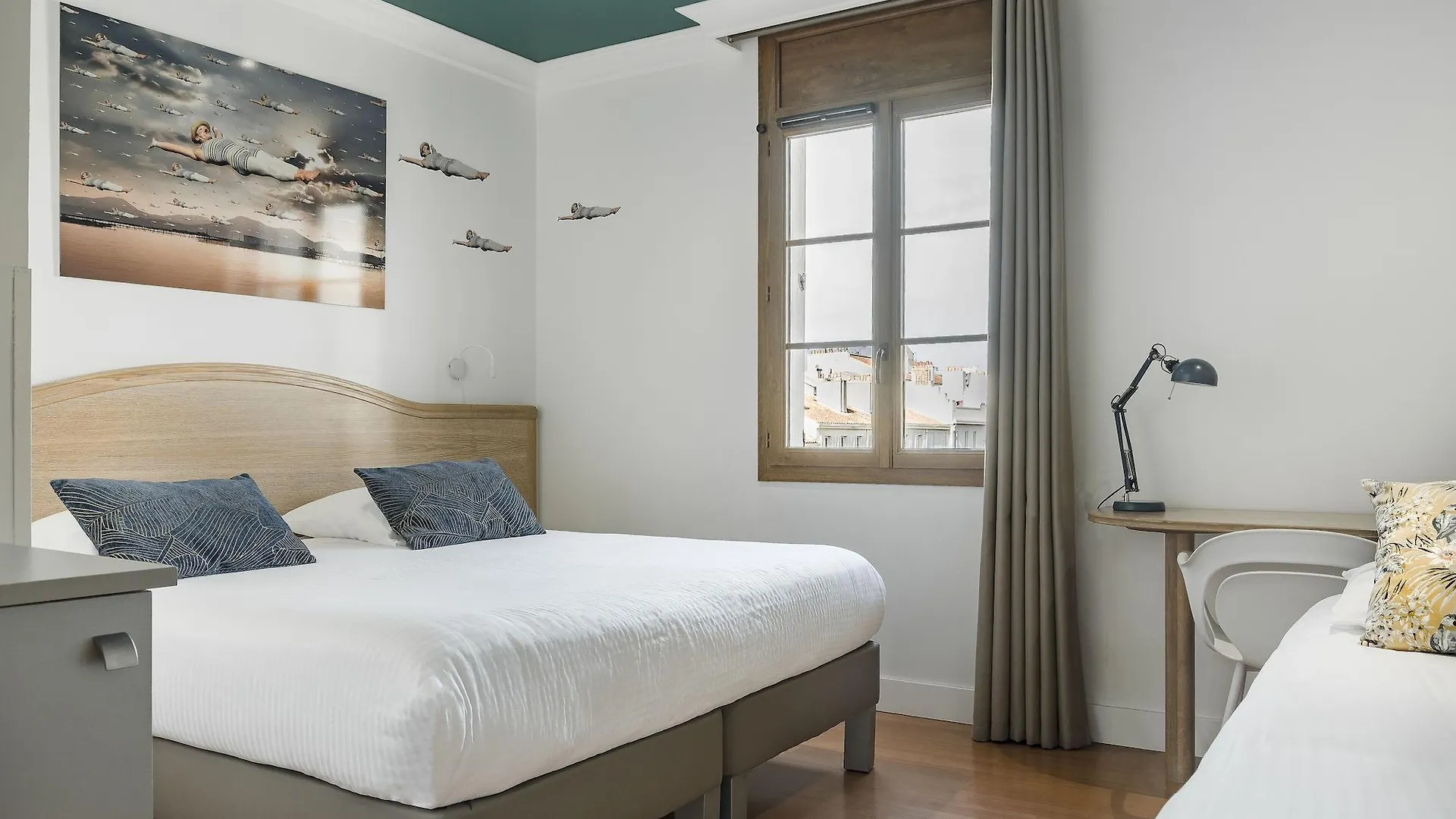 ***  Grand Hotel De La Gare Toulon - Boutique Hotel Francja