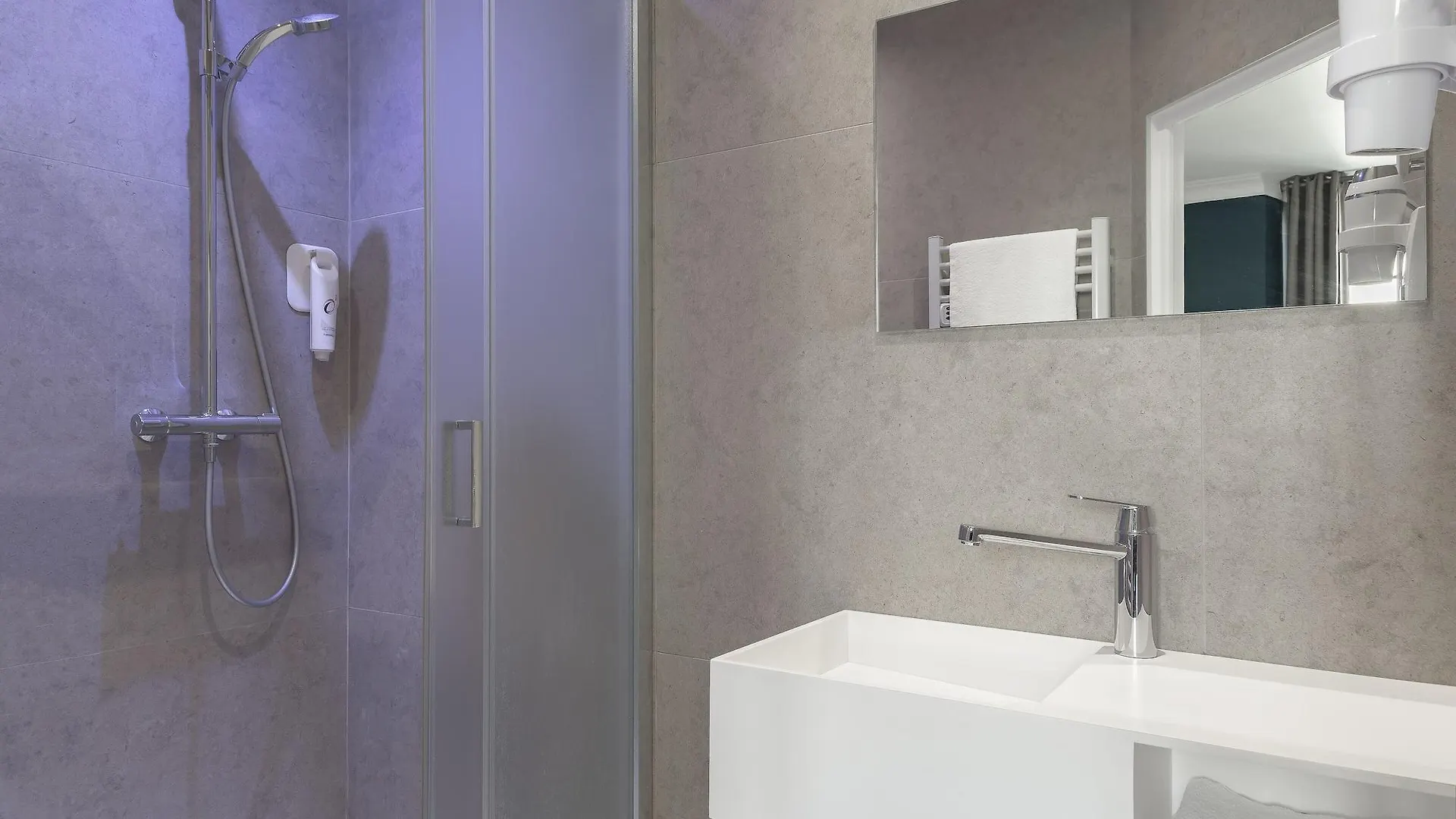 Grand Hotel De La Gare Toulon - Boutique Hotel 3*,