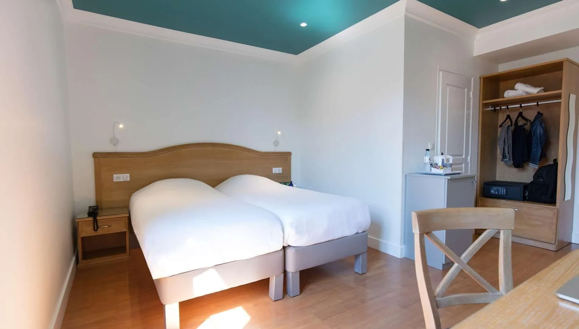 Grand Hotel De La Gare Toulon - Boutique Hotel