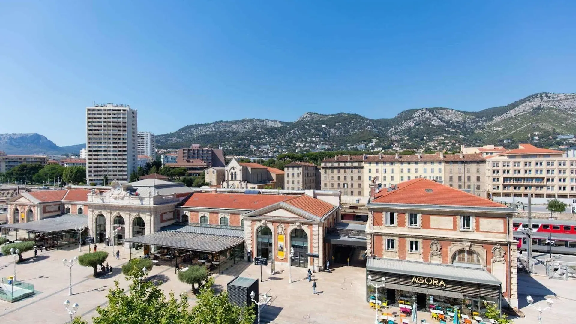 Grand Hotel De La Gare Toulon - Boutique Hotel